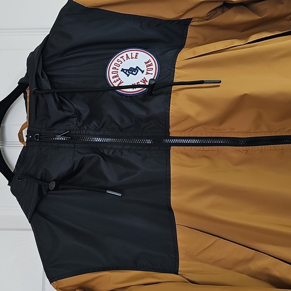 NWT Aeropostale Men Zip Windbreaker Hoodie Drawstring Logo Gold Black Large - Picture 3 of 15
